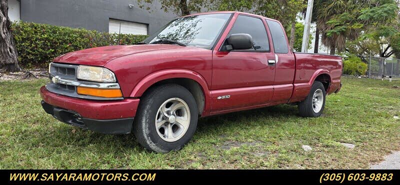 1999 Chevrolet S-10 LS Extended Cab RWD