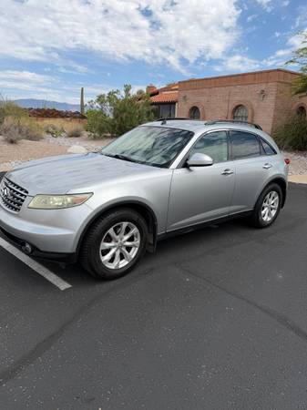 2005 Infiniti FX35