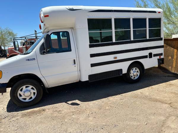 2002 Ford E350 7.3L Powerstroke 4 window School Bus