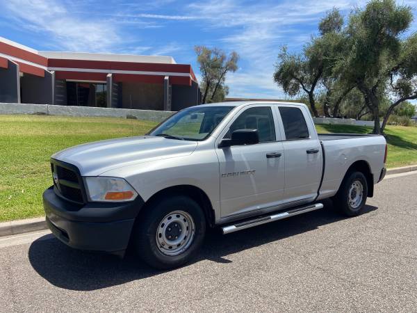 2012 Ram 1500 ST V6 ! 4 DOOR