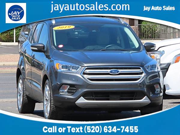 2019 FORD ESCAPE TITANIUM 4X4  *FULLY LOADED* *LOW MILES*  (4550 E. Sp