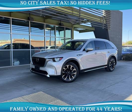 2024 Mazda CX-90 PHEV Premium - Closeout Deal!