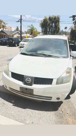 Nissan Quest SE Van (W/ 3rd row) (One owner, Great for family, camping)