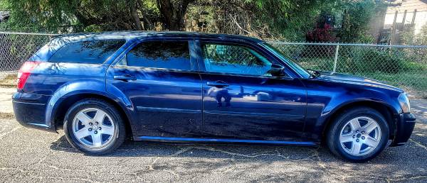 2005 DODGE MAGNUM SXT 3.5 V6 4 DOOR