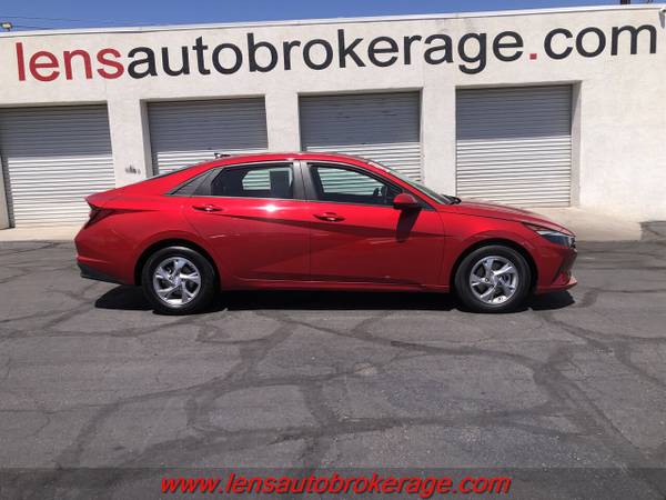 2021 HYUNDAI ELANTRA SE W/98K MILES