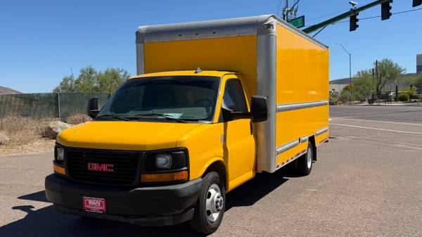 2017 GMC SAVANA 3500 16 FOOT BOX TRUCK CARGO VAN WORK TRUCK