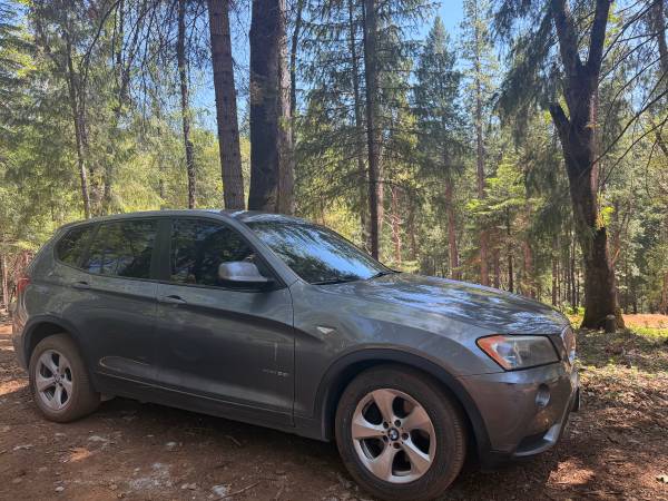 2011 bmw x3 hit curb