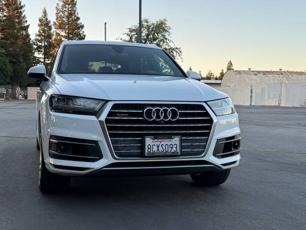 2018 Audi Q7 Prestige — Fully Loaded | Clean Carfax | 1 Owner | 128k M