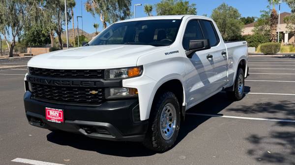 6 SPEED 4X4 TRD TOYOTA TACOMA WITH 28K ORIGINAL MILES!