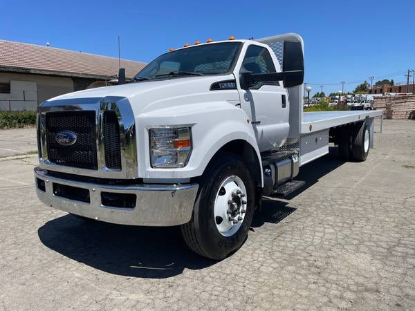 2023 FORD F650 24ft FLATBED TRUCK, BRAND NEW NEVER USED **490 MILES**