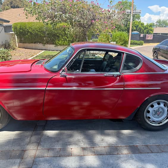 1971 Volvo p1800