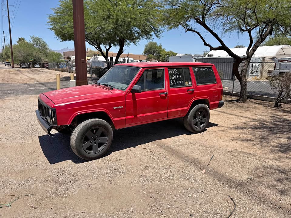 1994 Jeep Cherokee · 4 door