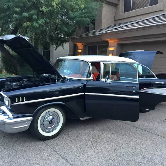 1957 Chevrolet Classic · Sedan 4D