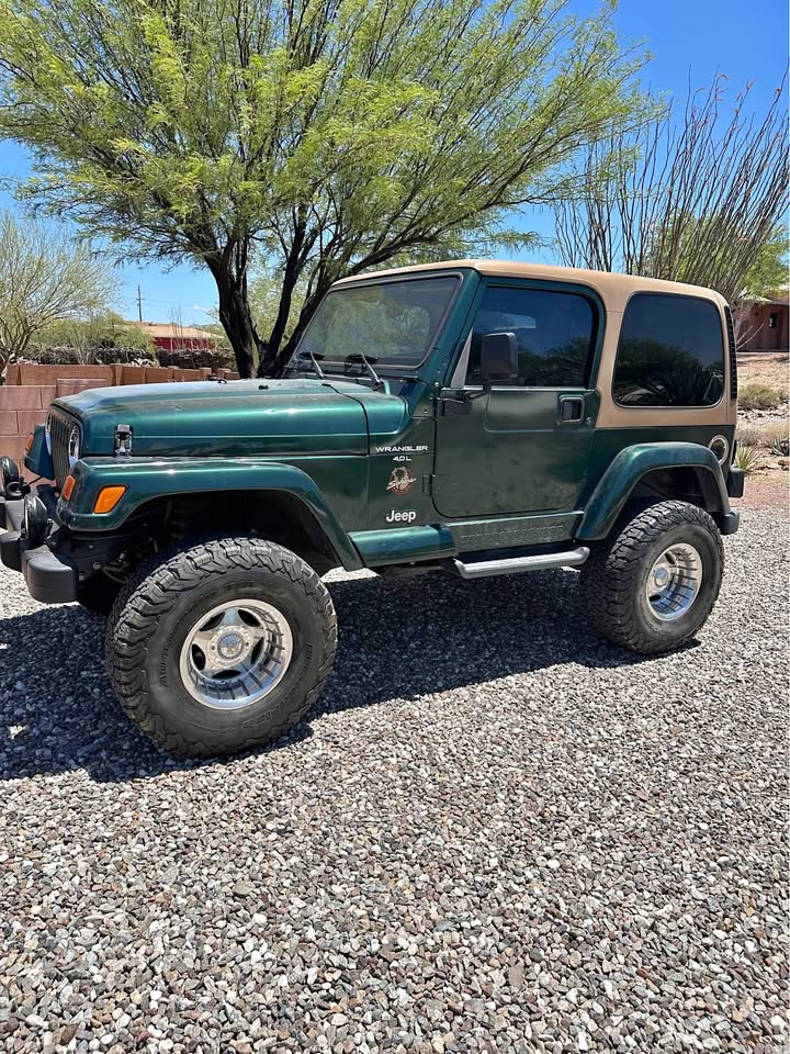 2001 Jeep Sahara