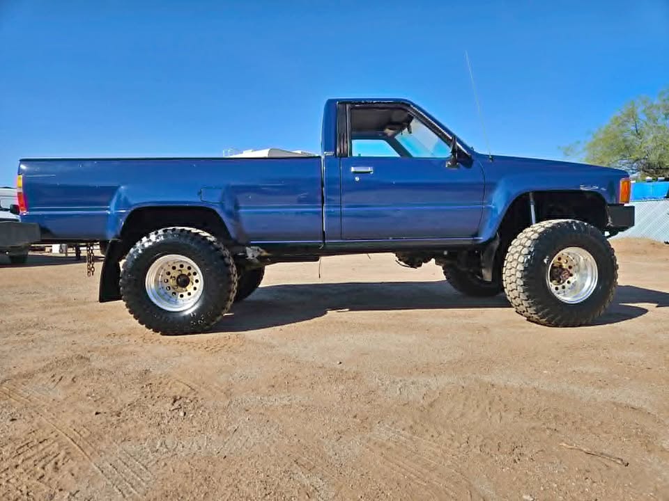 1984 Toyota pickup sr5
