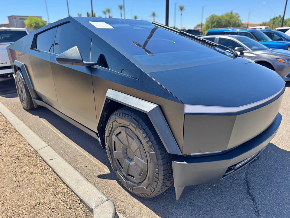 2024 Tesla Cybertruck