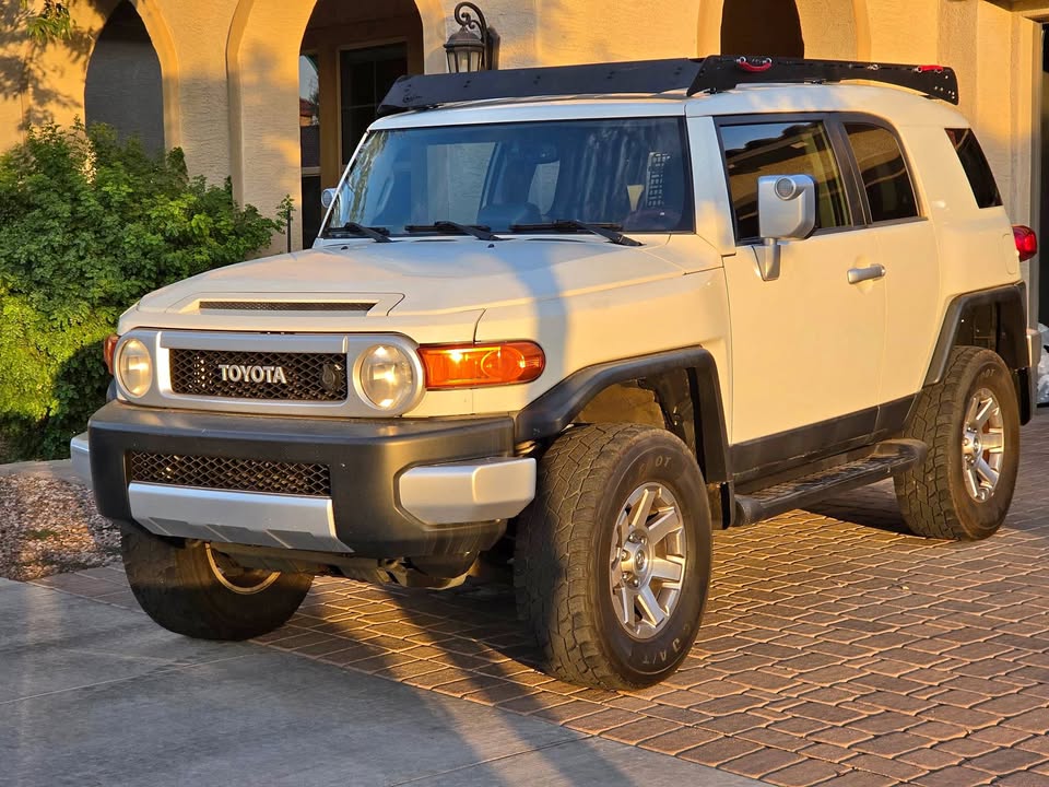 2014 Toyota FJ Cruiser · Sport Utility 2D