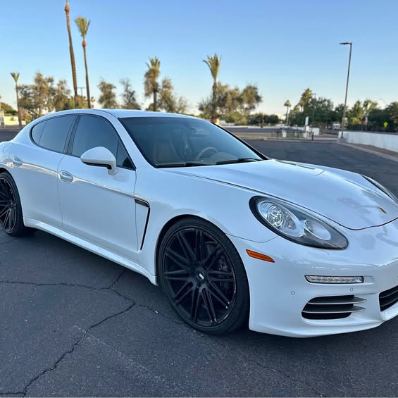 2014 Porsche Panamera · 4 Sedan 4D