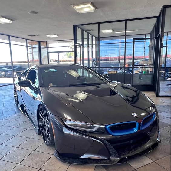 2015 BMW i8 · Coupe 2D