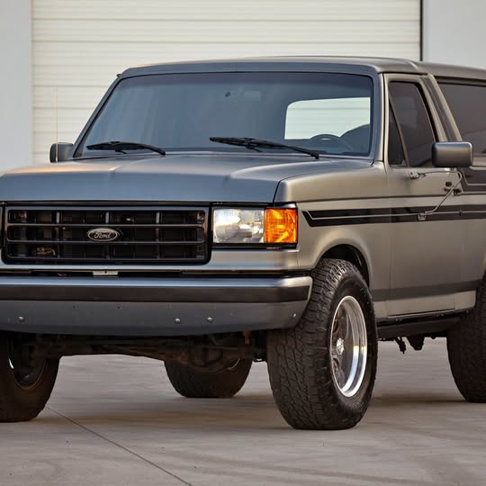 1990 Ford Bronco