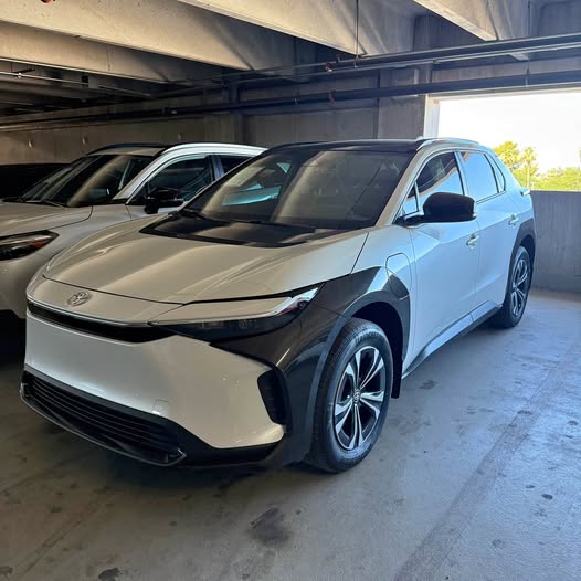 2024 Toyota bZ4X · XLE Sport Utility 4D