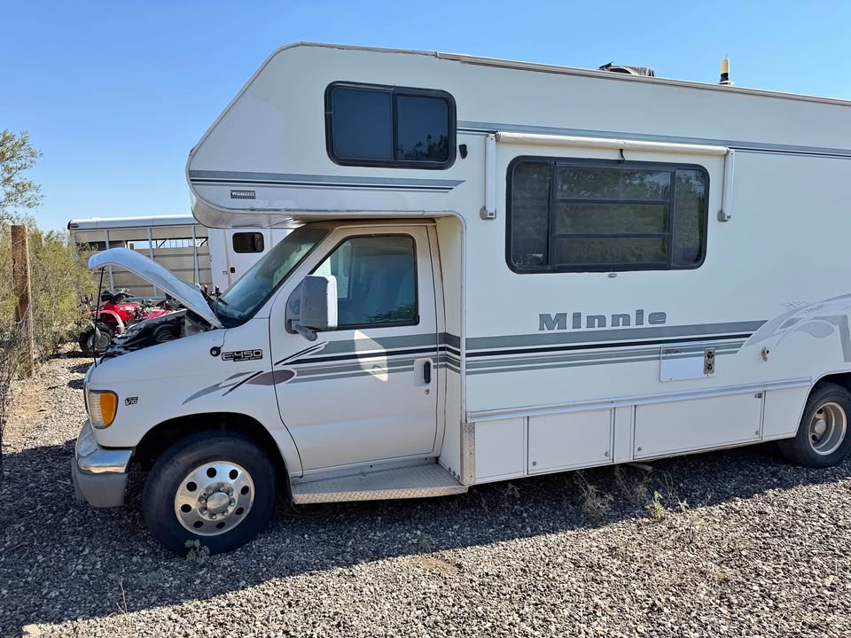 2001 Ford minnie winnebago