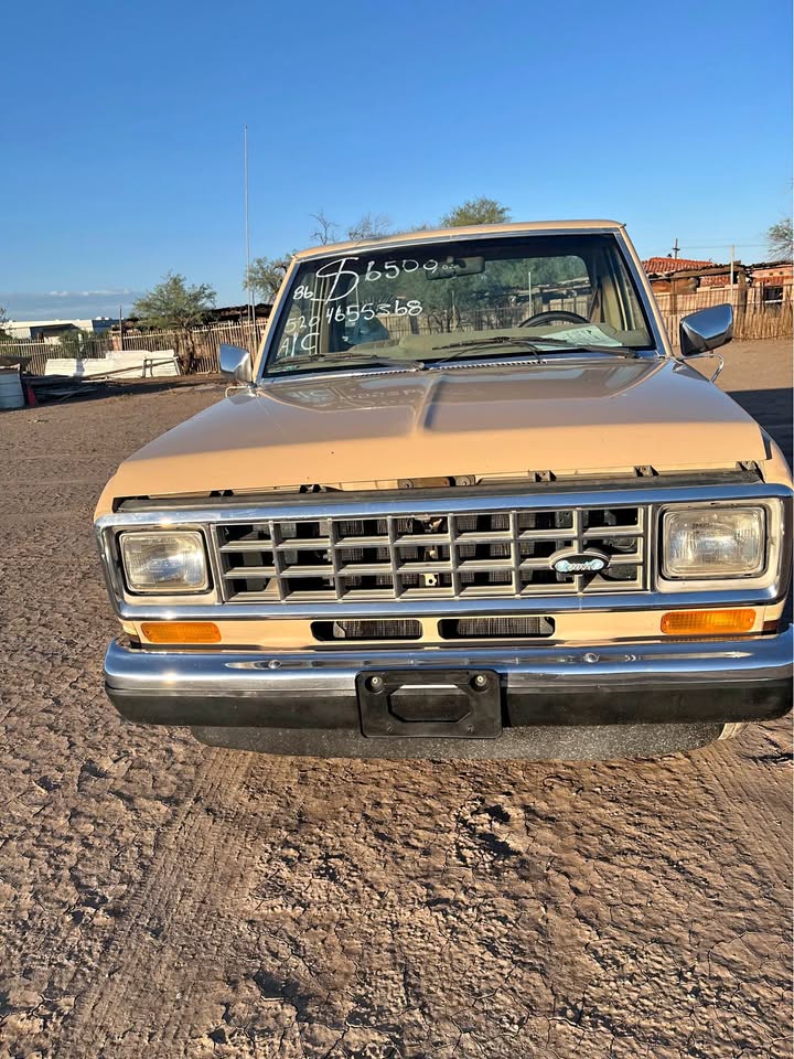 1986 Ford XL