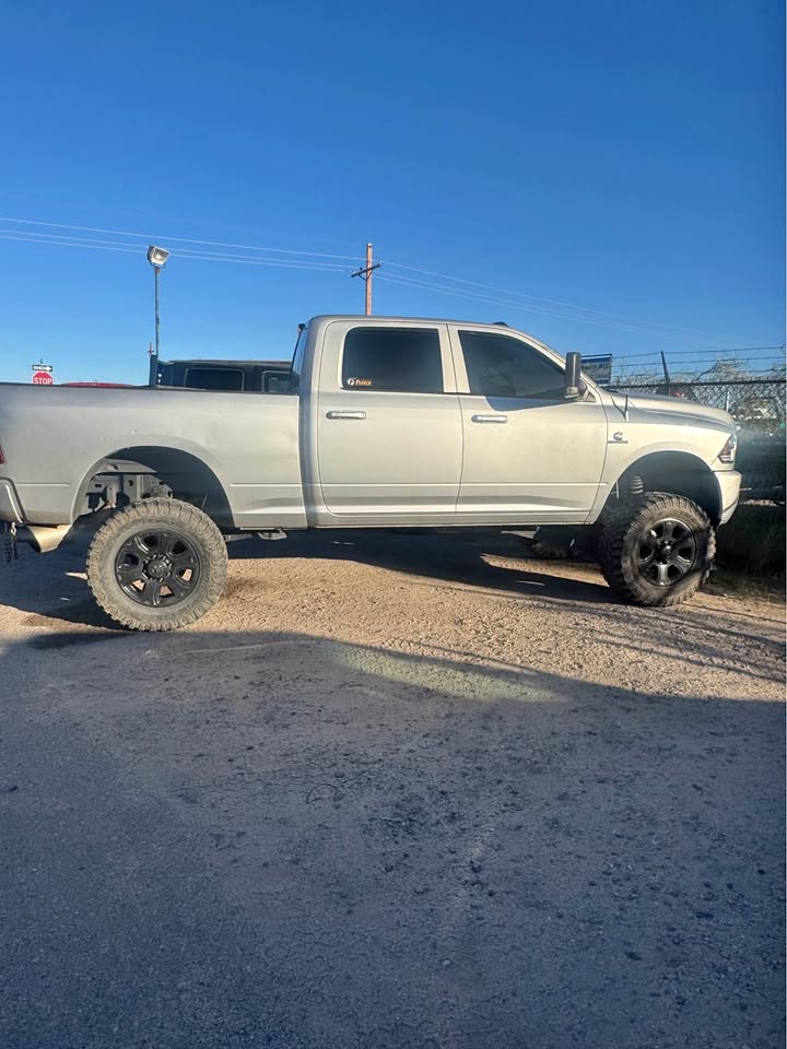 2013-2018 ram 2500 high end 8 inch lift