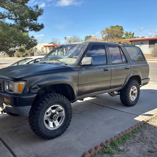 1990 Toyota 4Runner · Sport SUV 4D