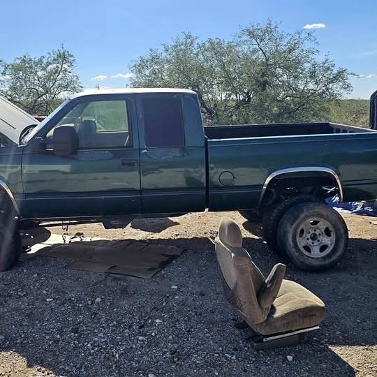 1998 4X4 chevy 1500