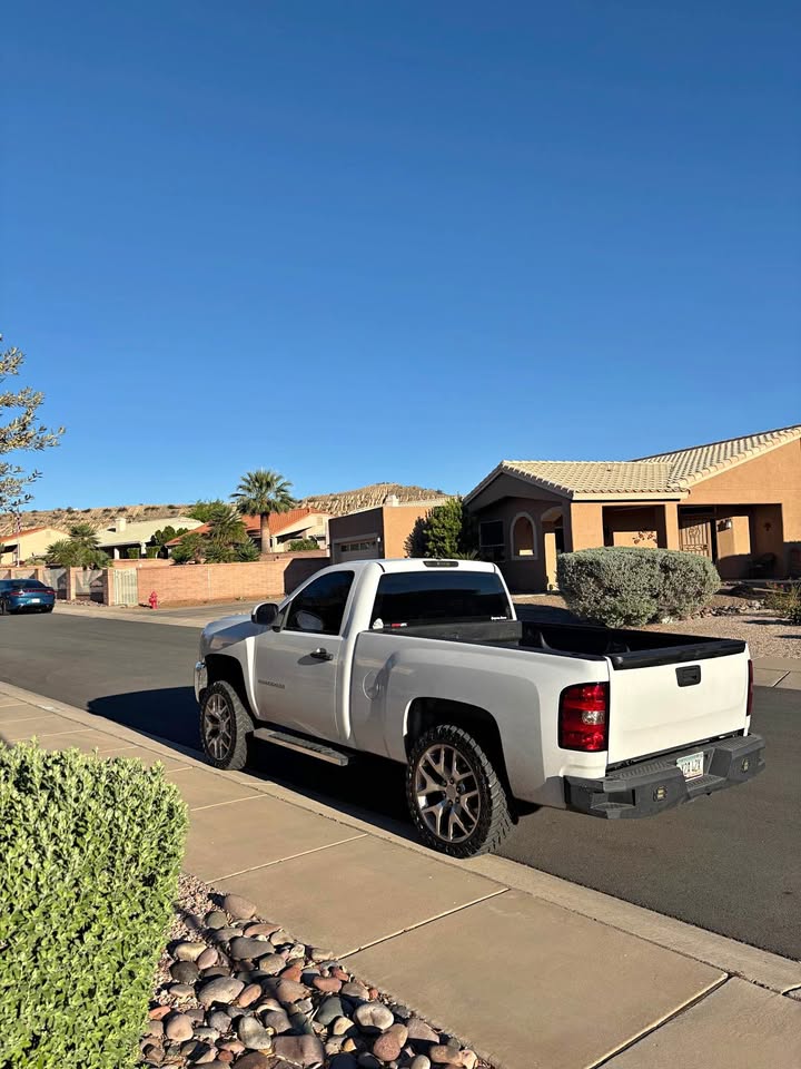 2012 Chevrolet 1500 Regular Cab · Short Bed