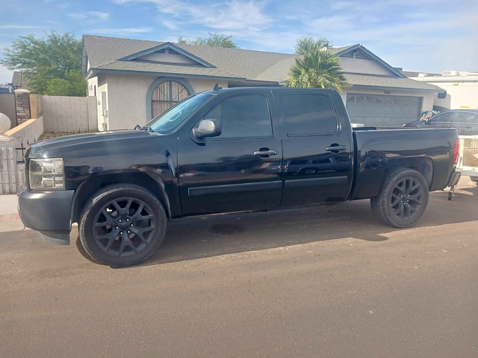 2007 Chevrolet 1500 Extended Cab · Long Bed