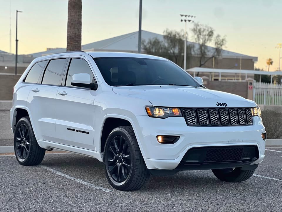 2021 Jeep Grand Cherokee Laredo X · $2,200 downpayment 🔥🔥🔥