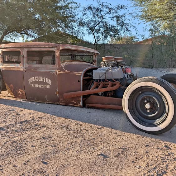 1930 Ford sedan