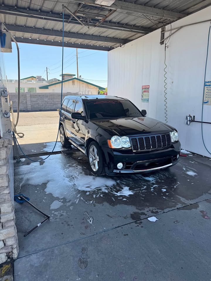 2008 Jeep Grand Cherokee · SRT8 Sport Utility 4D