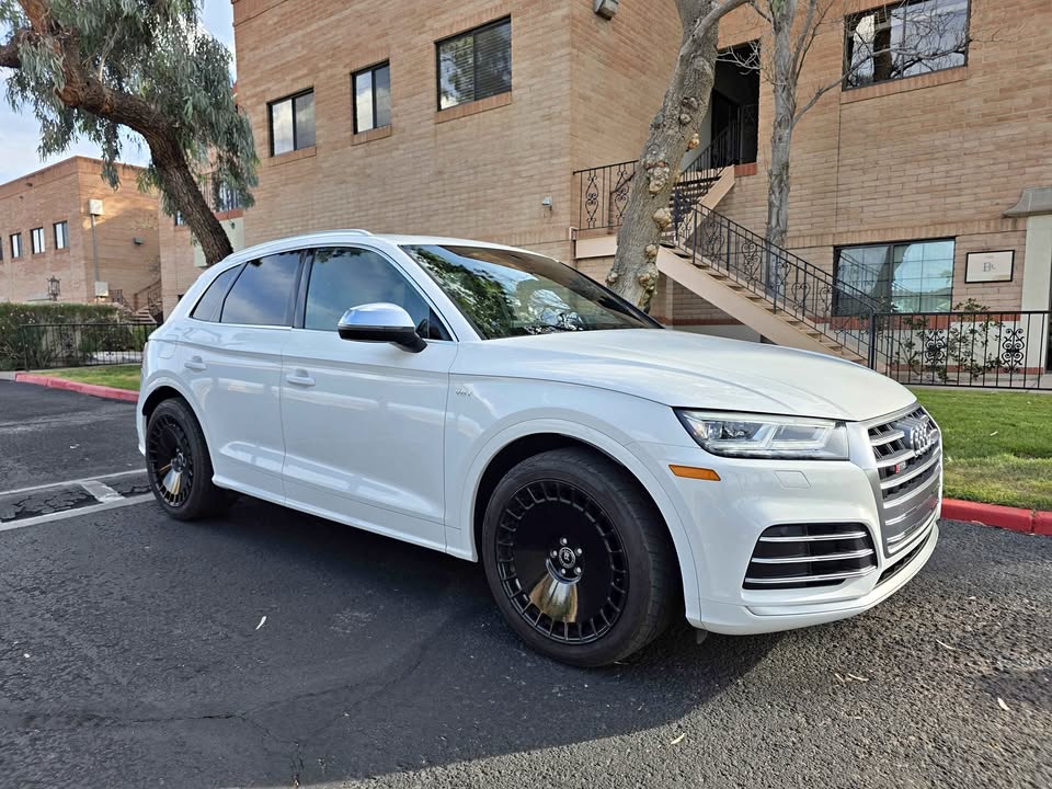2018 Audi SQ5 Premium Plus Sport Utility 4D