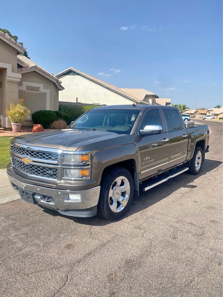 2014 Chevrolet 1500 Extended Cab · Short Bed