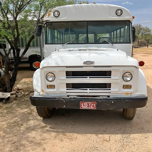 1968 Chevrolet c- 40 short bus