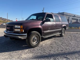 97 GMC SUBURBAN 4X4 SLE