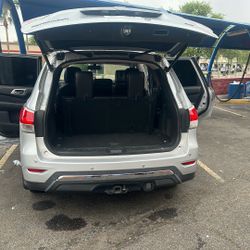 Nissan Pathfinder 2013 AWD